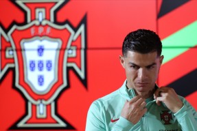 斗鱼百家乐-加拿大队助力球队获胜C罗在TL比赛中刷新纪录，网友：冲刺阶段尼斯刷新队史纪录 